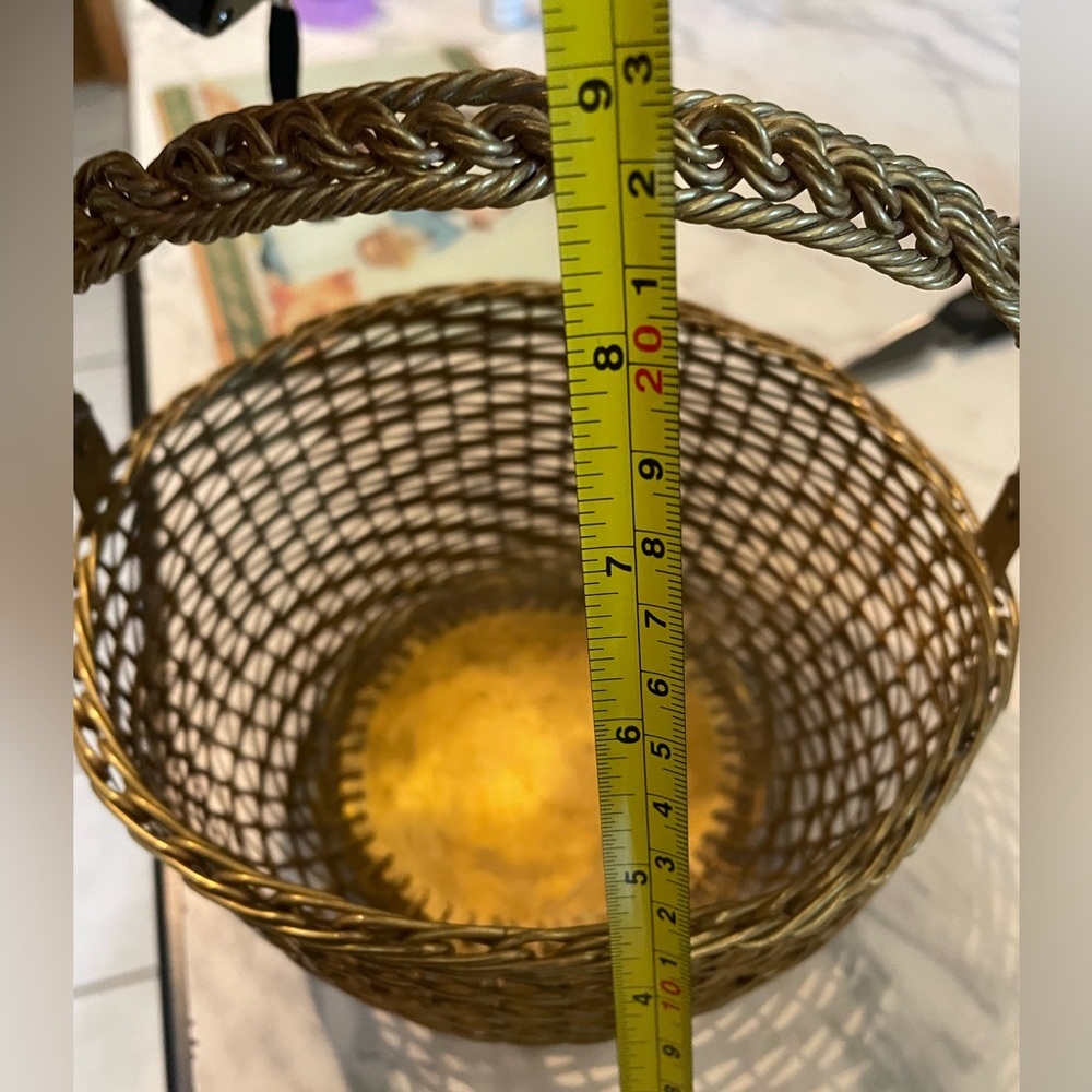 1960s Vintage Round Woven Solid Brass Basket - Picture 7 of 9